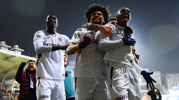Fırtına İstanbul’da Zirveye Pençe Attı: Eyüpspor 0-1 Trabzonspor