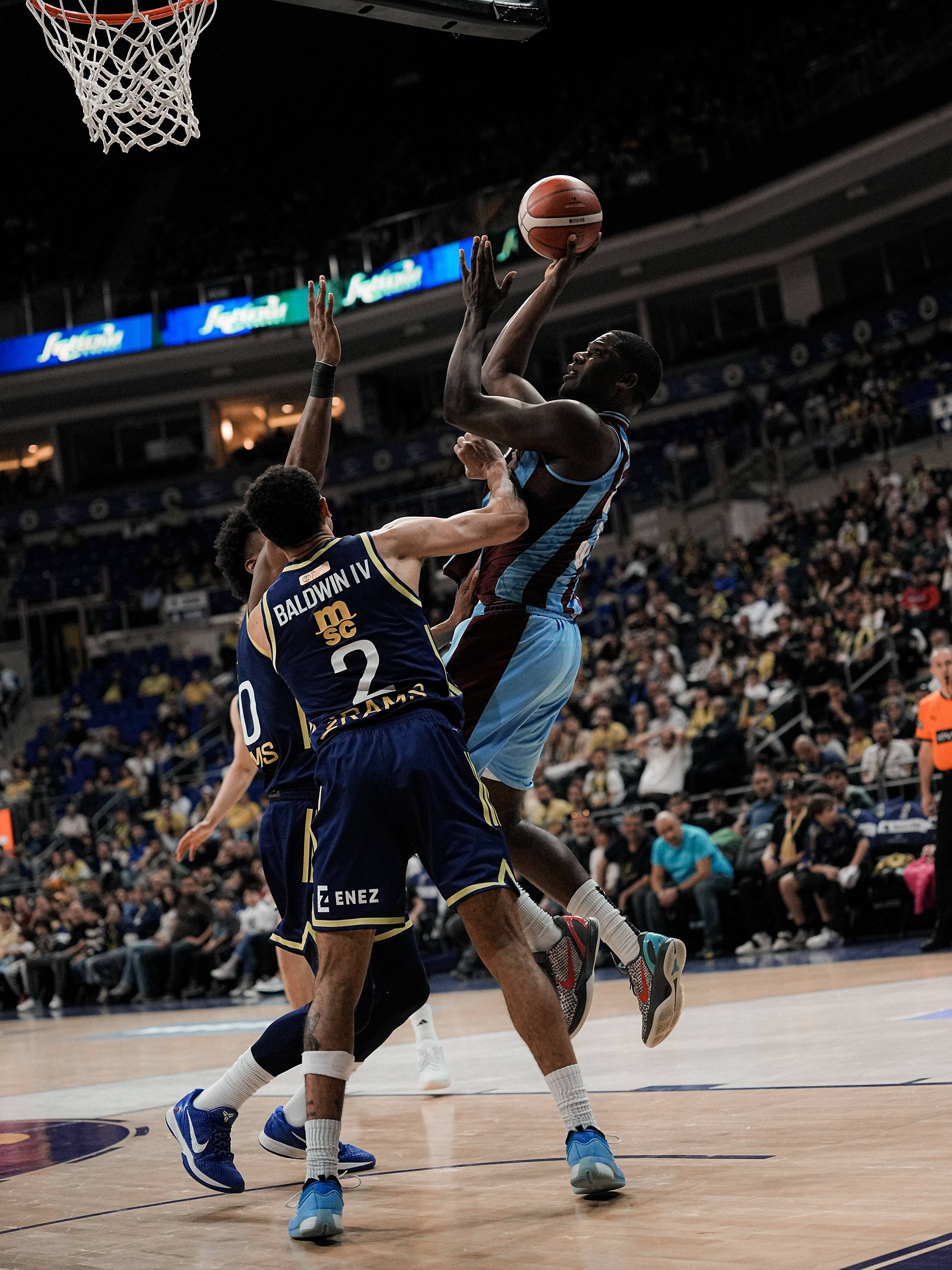 Trabzonspor Basketbol İstanbul’da Direnemedi: Reed’in 31 Sayısı Yetmedi!