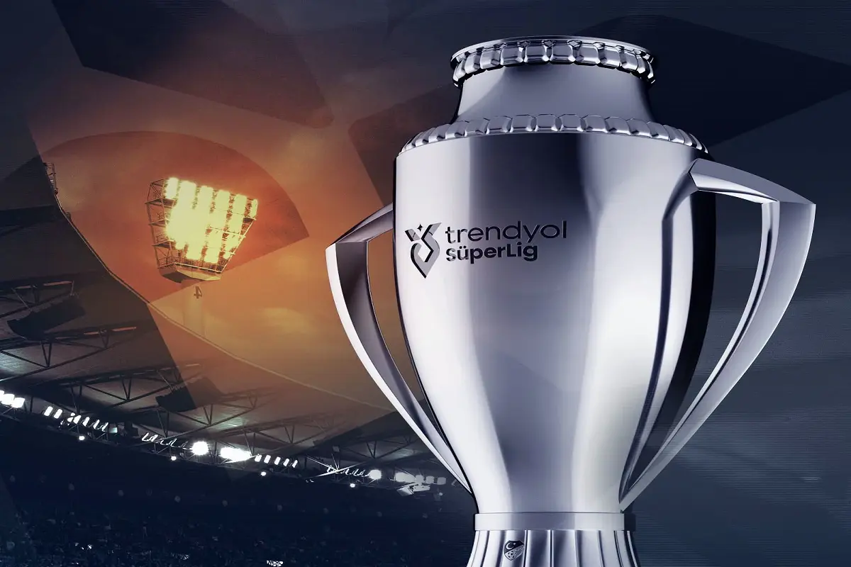 Fırtına'nın yeni sezon yol haritası netleşti! Trabzonspor 2026-2027 fikstürü, derbi haftaları ve zorlu virajların detaylı analizi haberimizde.