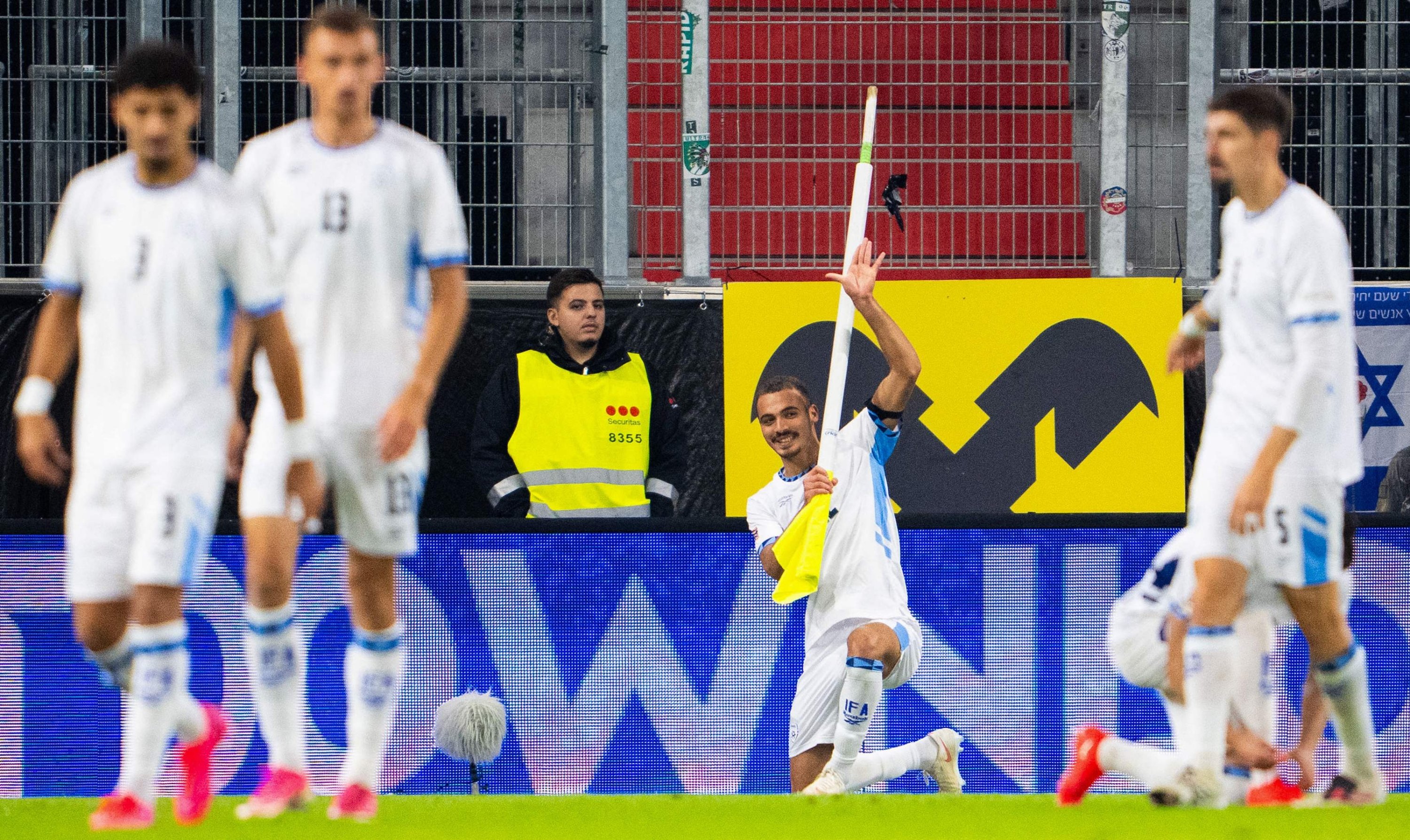 İsrailli Alçak Kalleş Futbolcudan Ortalığı Karıştıran Gol Sevinci!